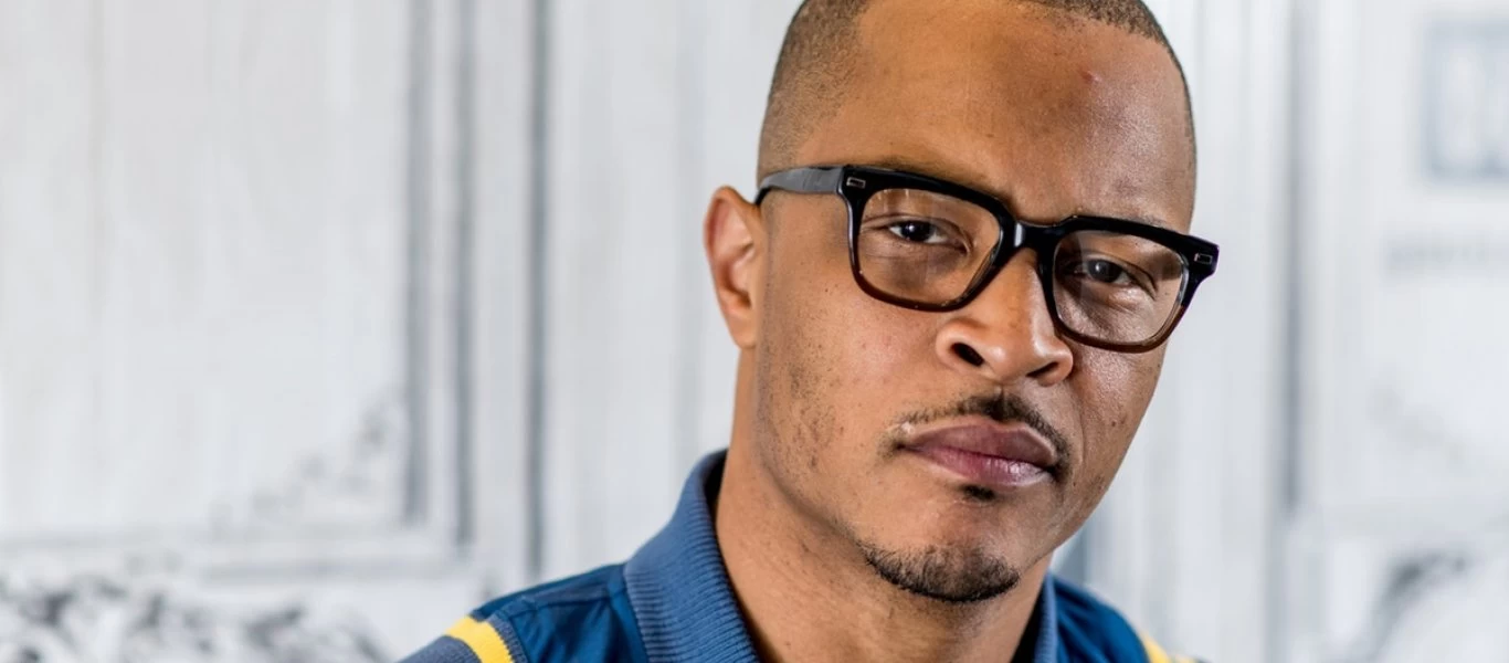 Γνωστός ράπερ αποκαλύπτει: «Πηγαίνω κάθε χρόνο την κόρη μου για να ελέγξουν... τον υμένα της» (φωτο)